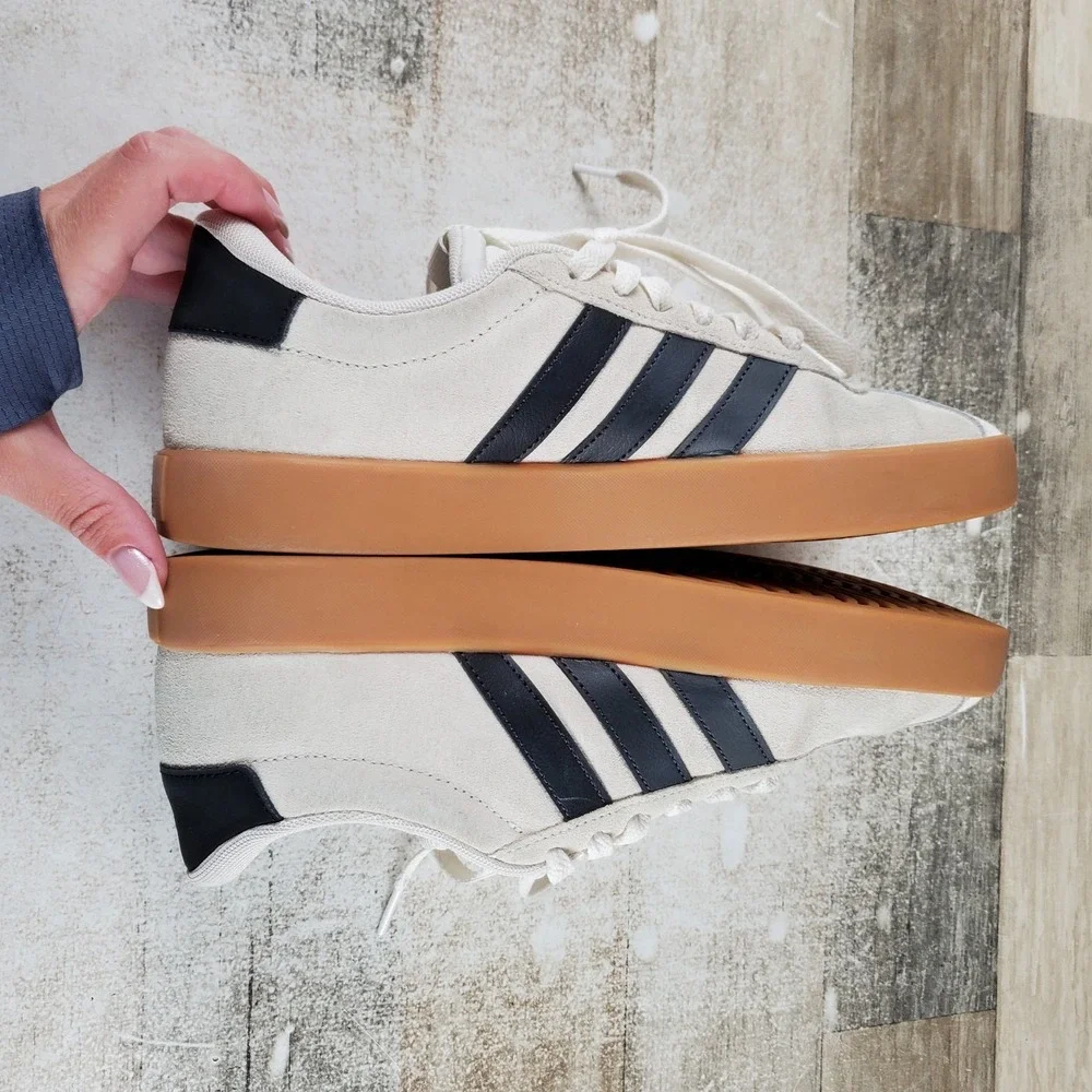 Adidas VL Court 3.0 Womens Shoes Sz 9 Low Top Suede Lace Up Sneakers